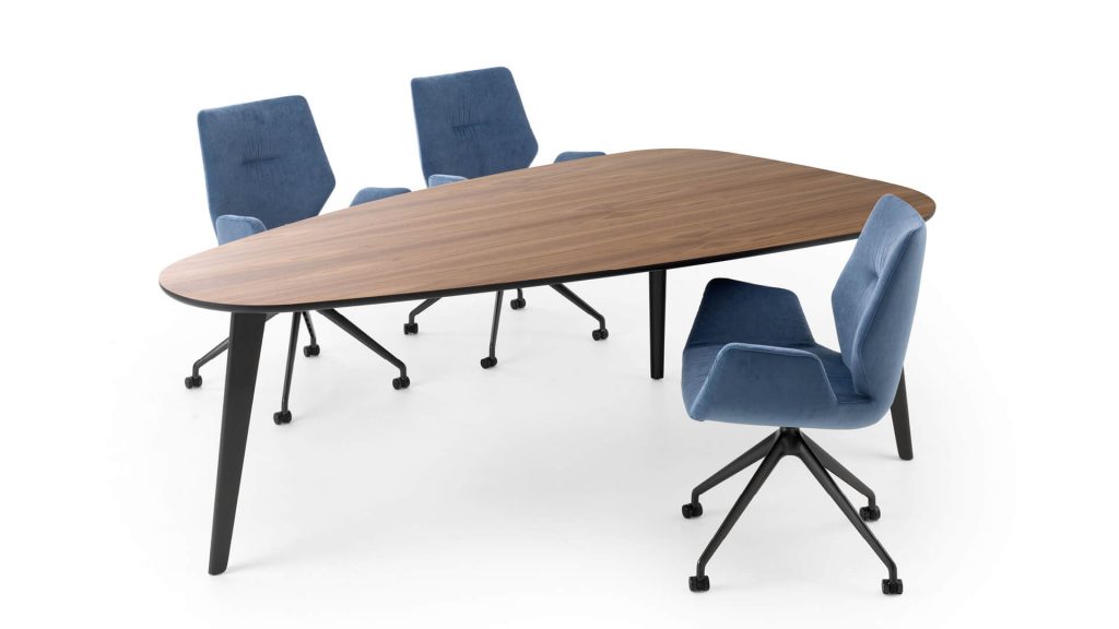 Leolux_Bondi_eetkamertafel