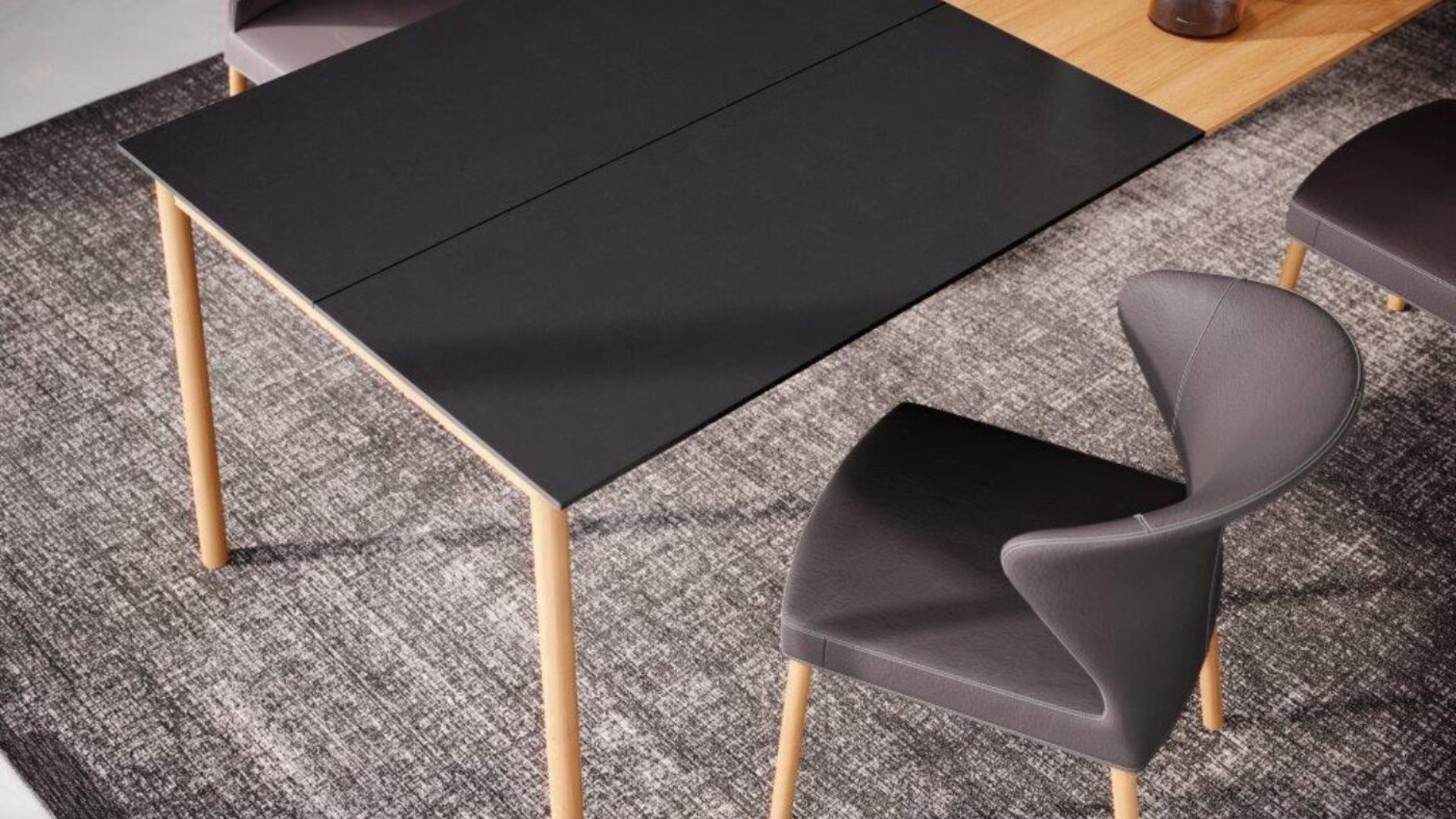 Willisau_Lapis_eettafel_uitschuifbaar_mondileder